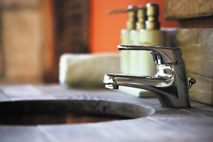 A2B Plumbers are able to fix any leaking taps you may have in Bethnal Green. 